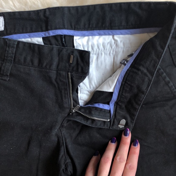 HURLEY Classic fit low rider skateboarding/Bermuda shorts. Size 7. In black - Picture 11 of 15